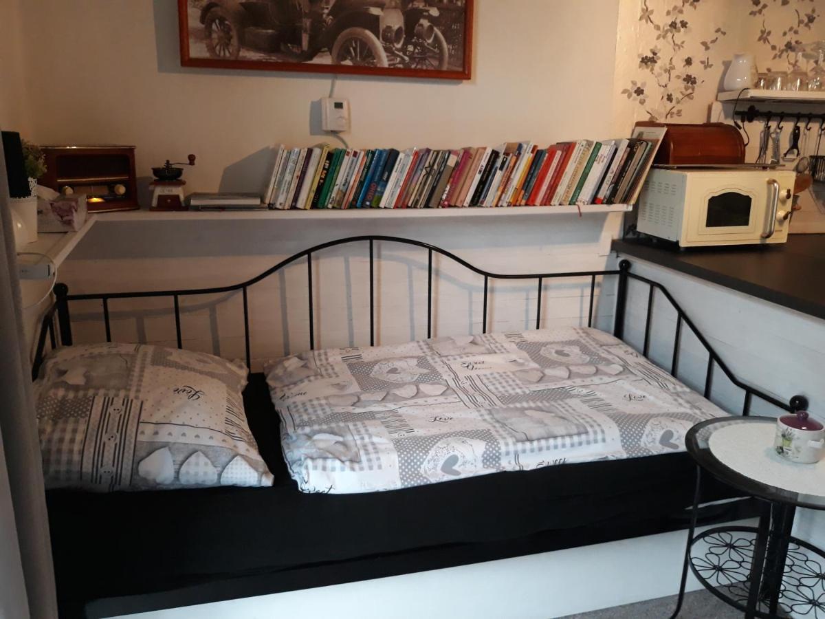 Třebíč Apartman Aromasalon מראה חיצוני תמונה