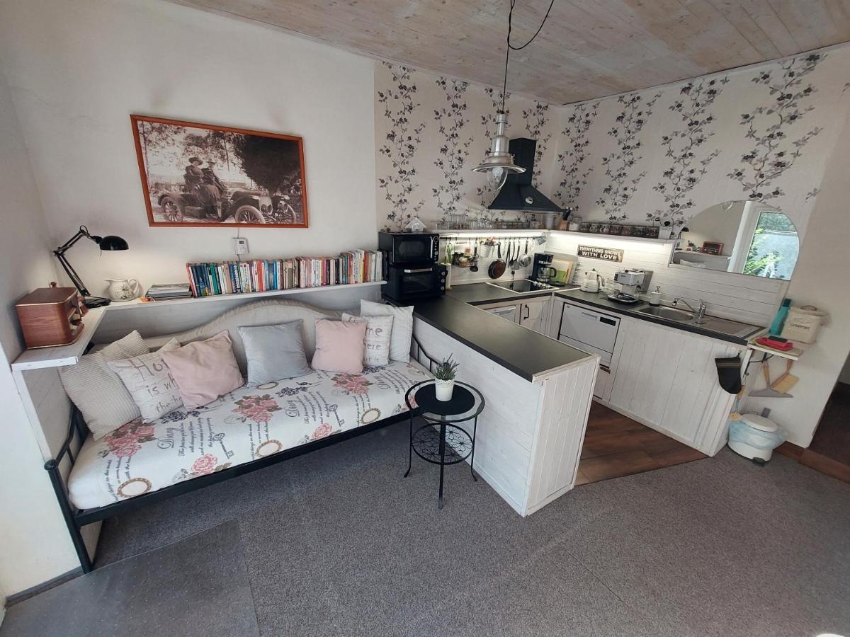 Třebíč Apartman Aromasalon מראה חיצוני תמונה